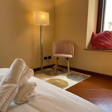 Montecchi House Appartamento *