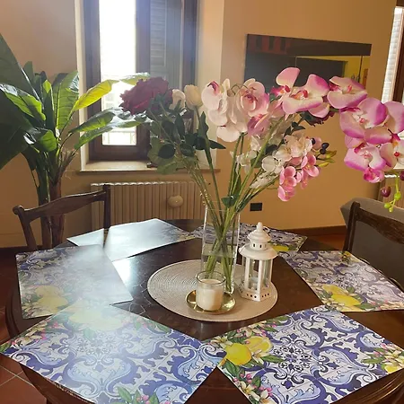 Appartamento Montecchi House *